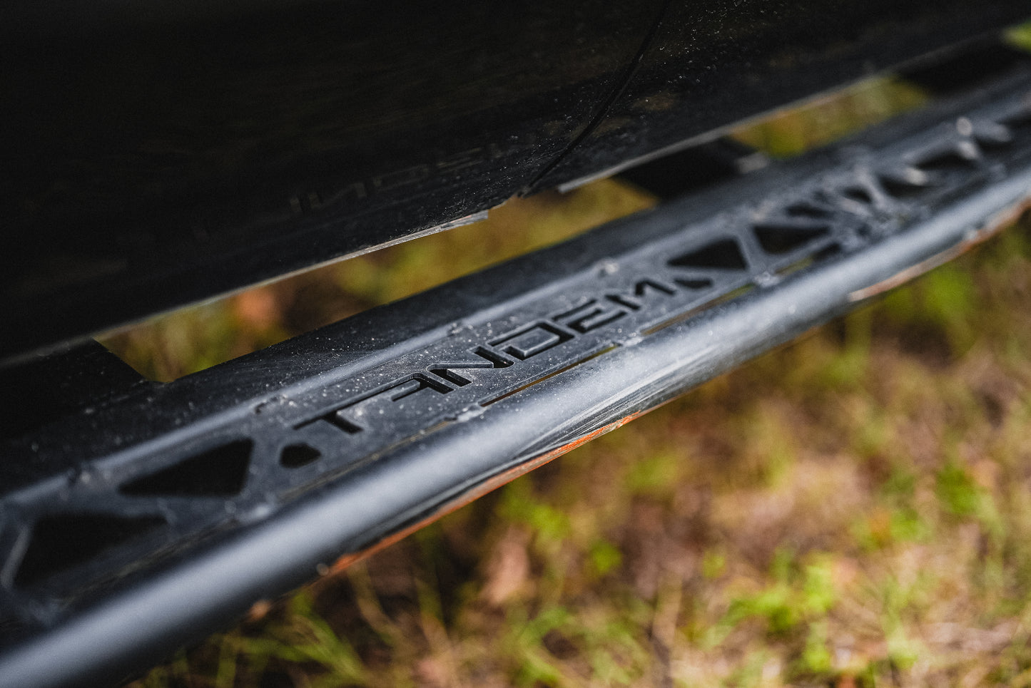 Tandem Off-Road Weld-on Sliders with Full Top Plate